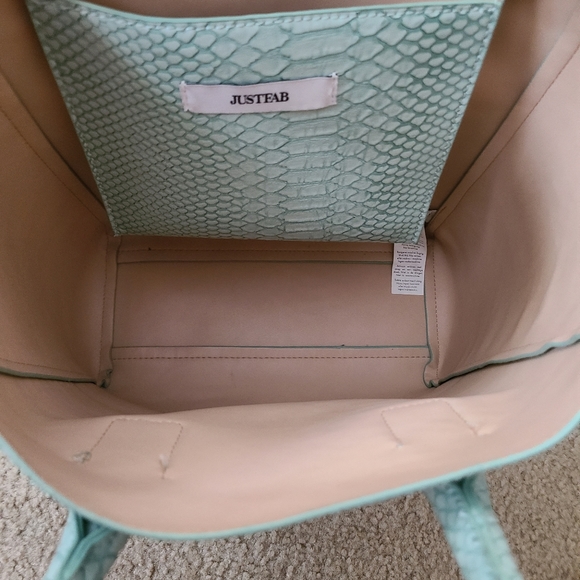 Purse - Picture 5 of 5